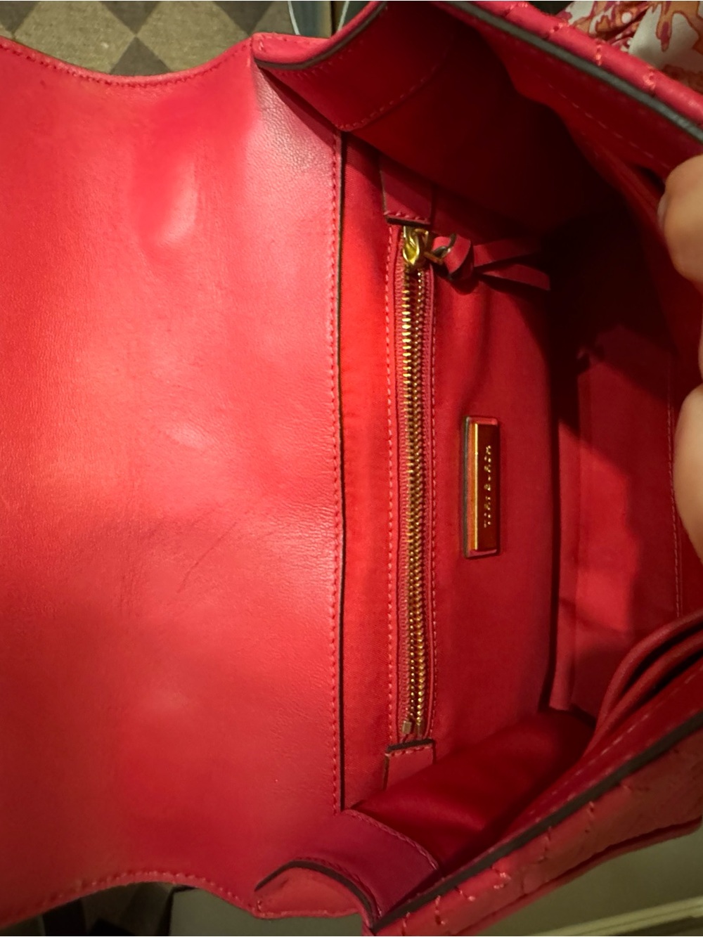 Tory Burch Hot Pink Quilted Leather Chain Strap Shoulder Bag - Picture 3 of 4